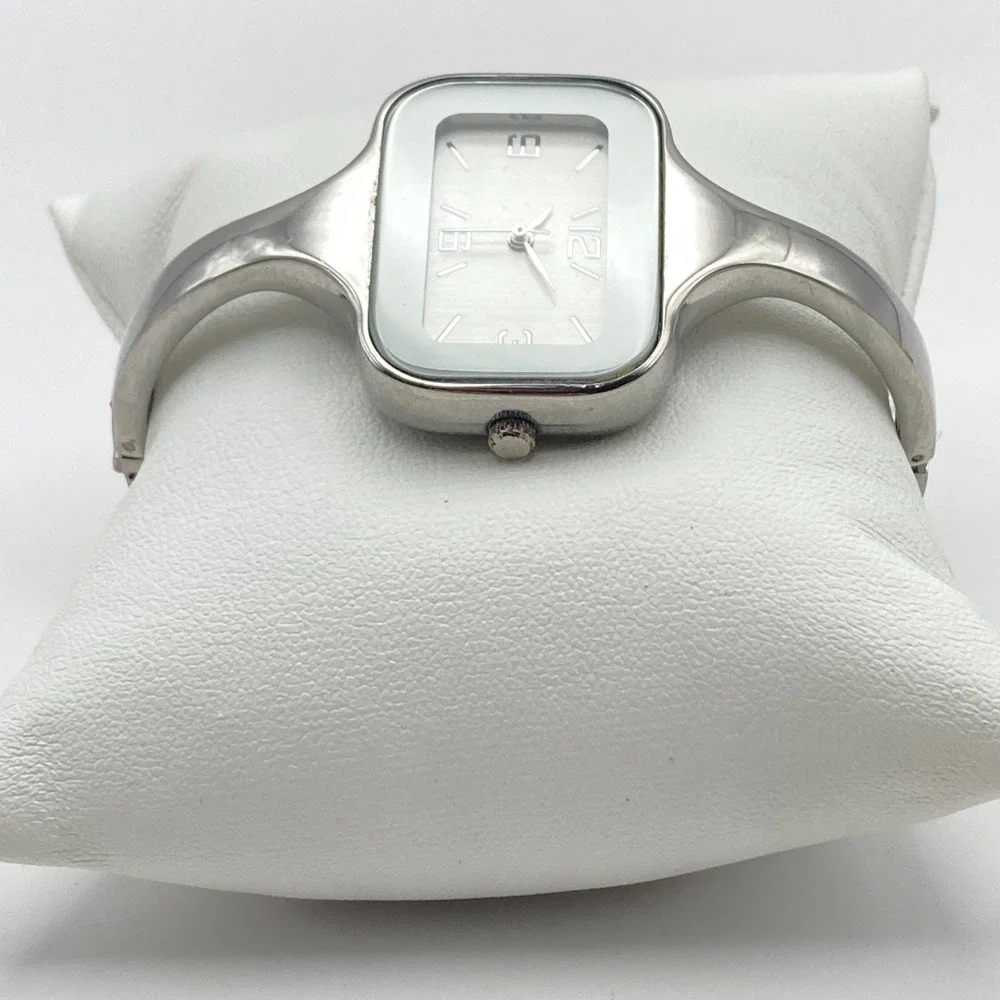 Modern Women's Watch 34mm Silver Tone Bangle Rectangle New Battery 6.75